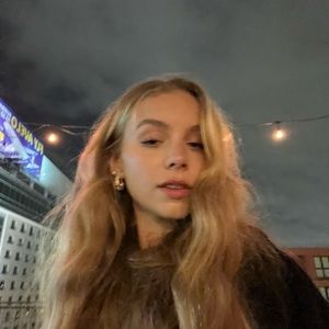 Meet your Posher, Anna